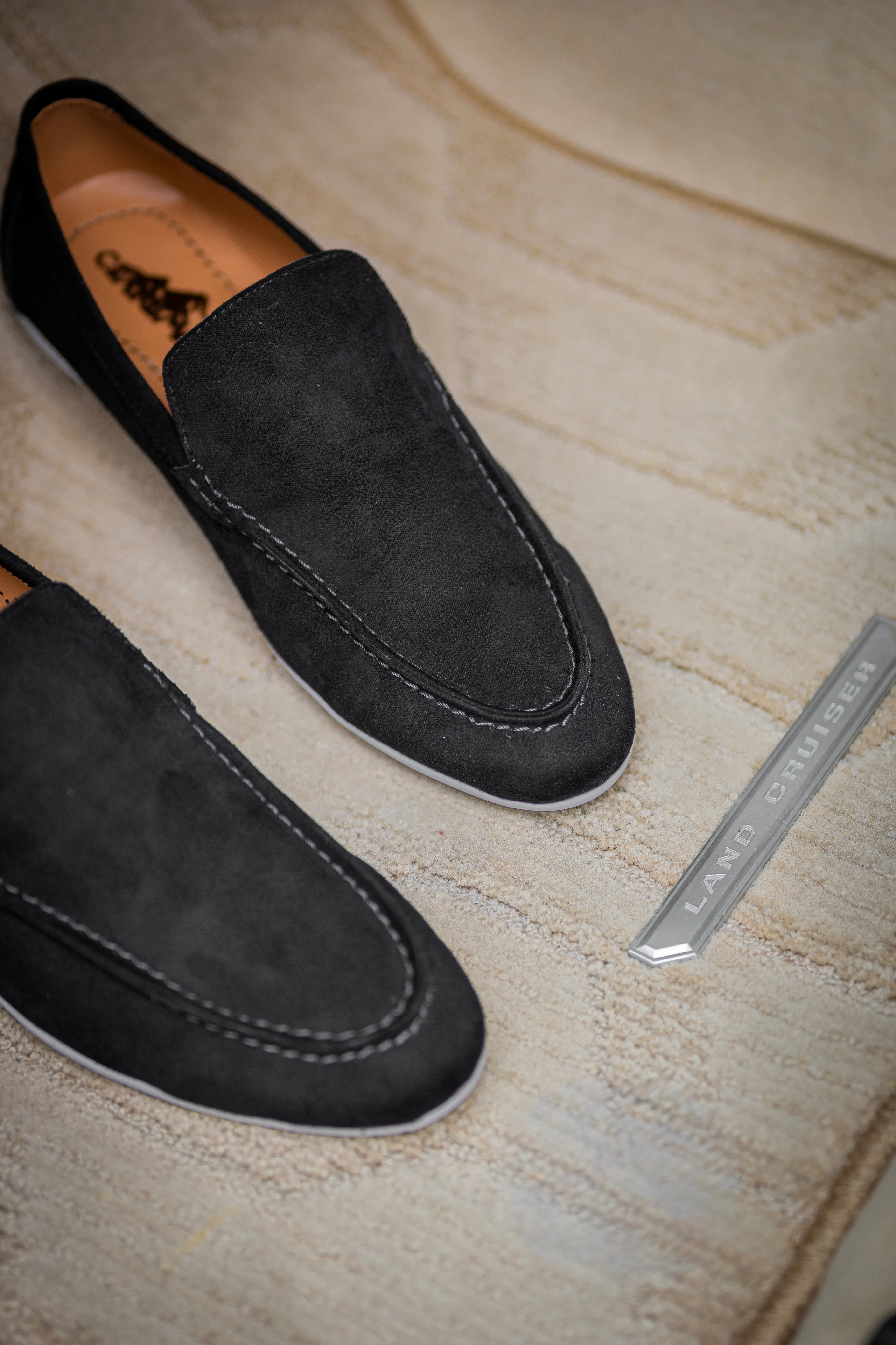 Suade Loafers - Midnight Black