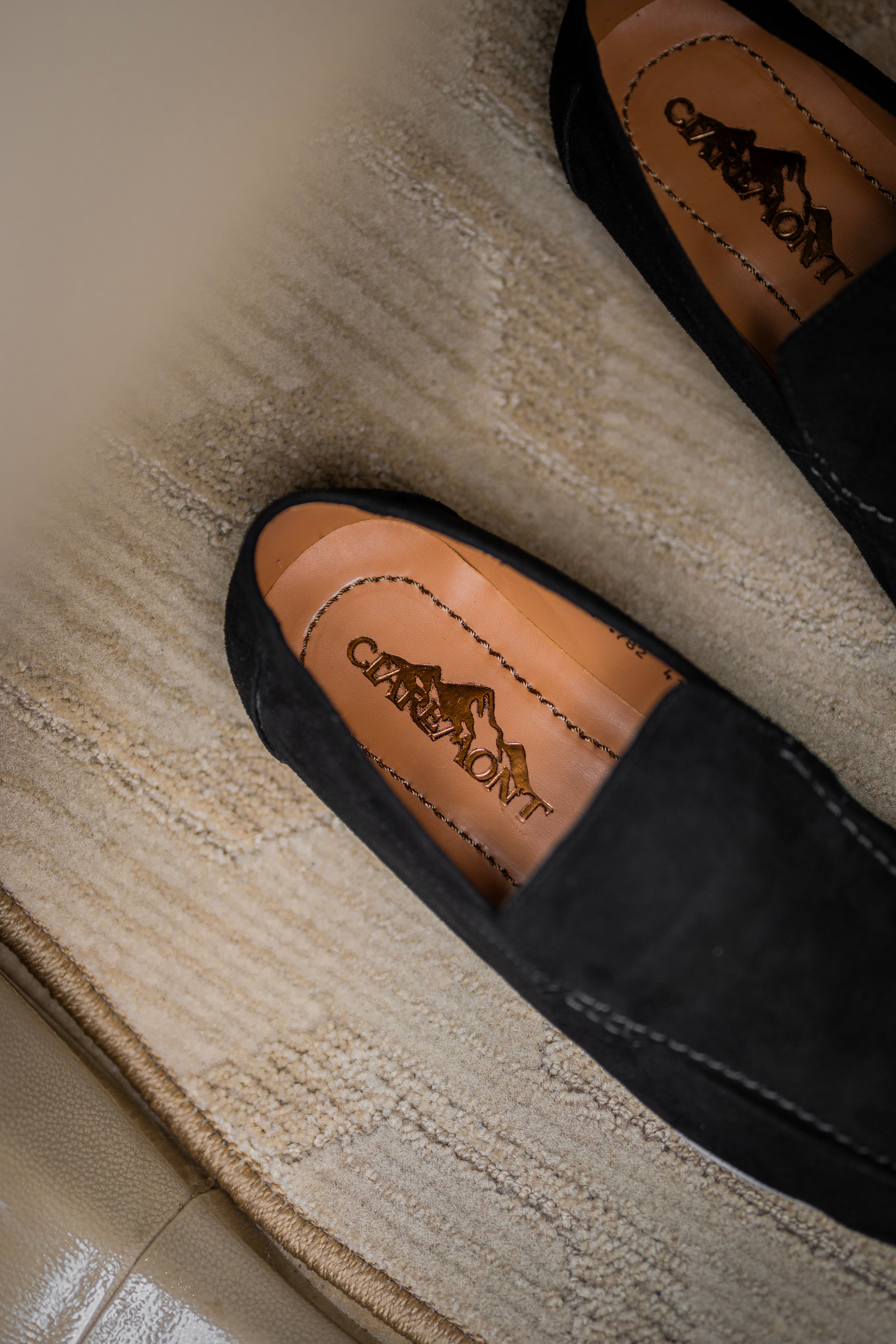 Suade Loafers - Midnight Black