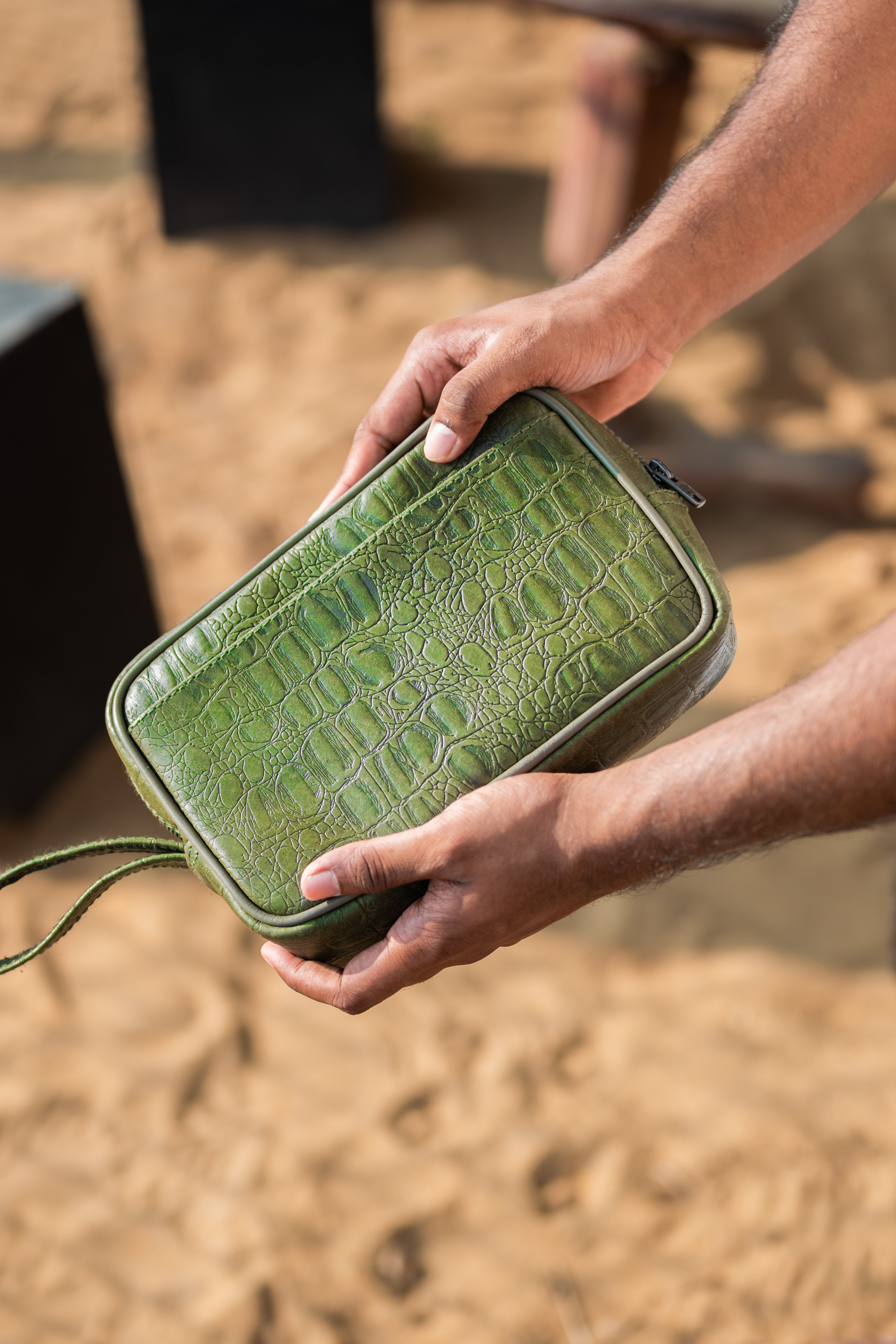 Leather pouch - Crocodile Green