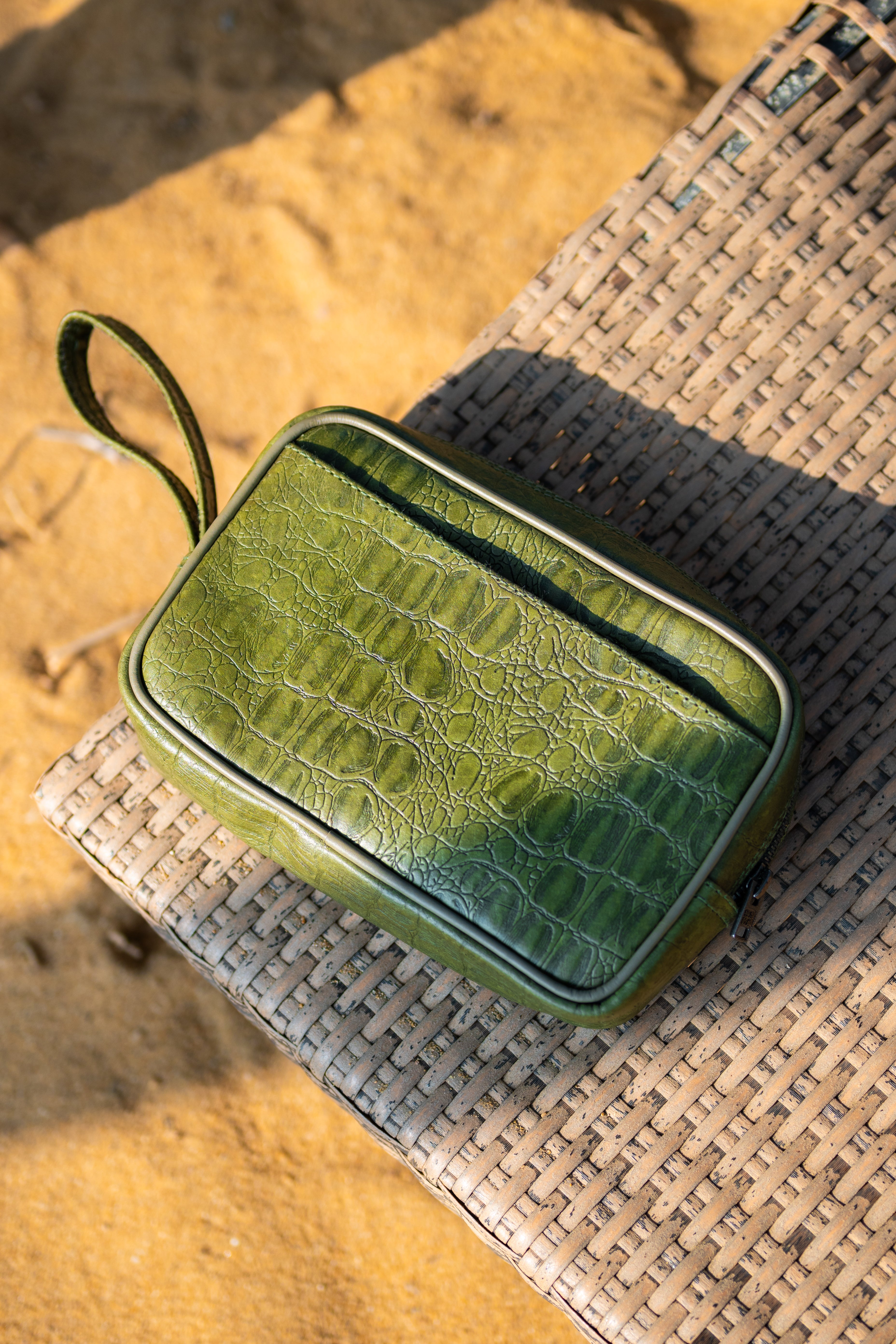 Leather pouch - Crocodile Green